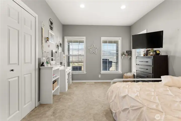 Main floor Bedroom 2