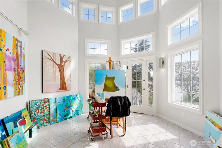 Art Studio Off of Primary-Main House