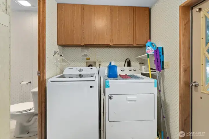 Mud room off Kitchen with 3/4 bathroom