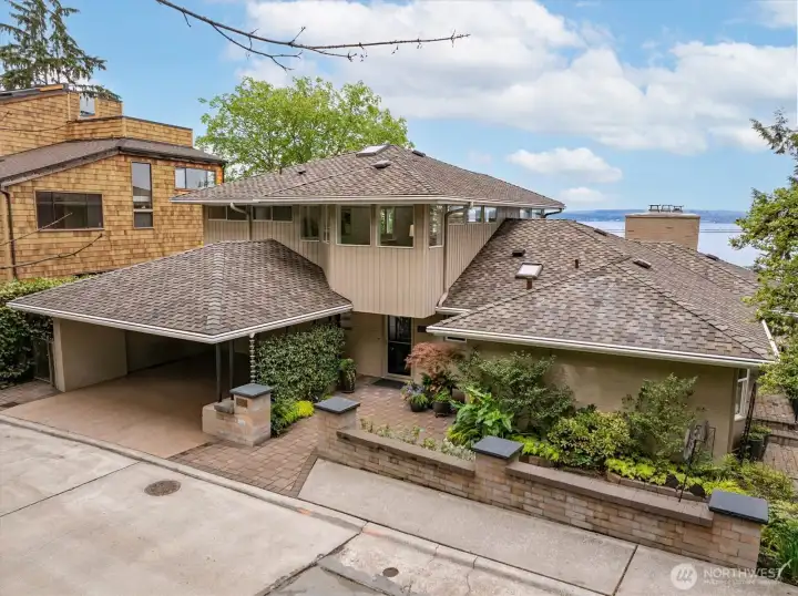 2530 Mount Claire Dr S, Seattle WA 98144