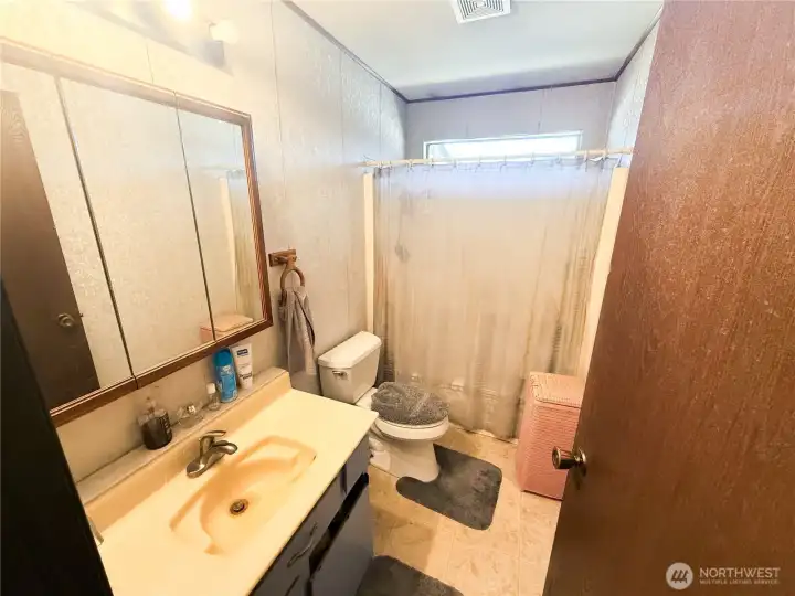 Full Bathroom