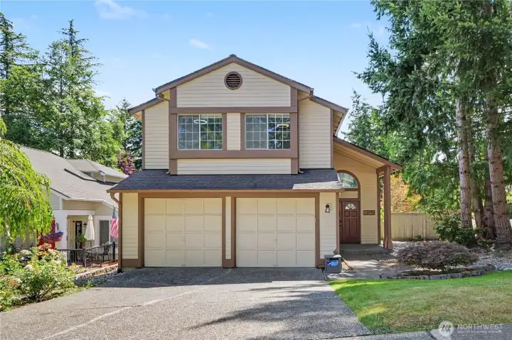 Welcome home to the Ridge at Klahanie! Located on a spacious corner lot with great backyard!