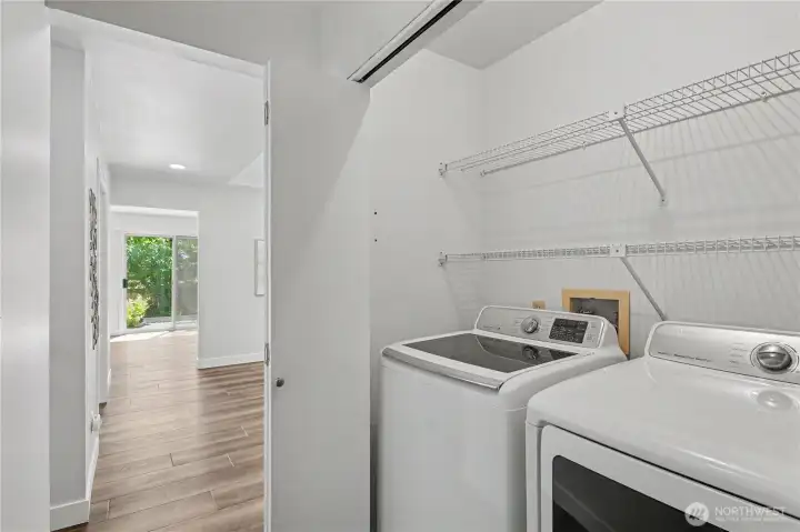 Spacious utility room with newer appliances!