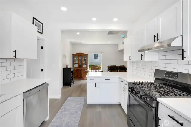 Updated, modern, light and bright kitchen. What else could you need!