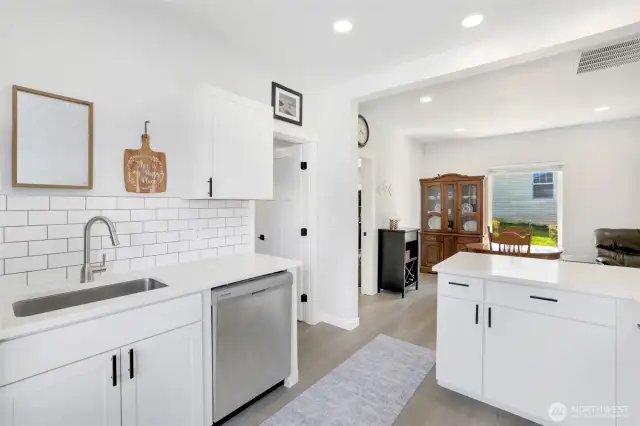 Bright, light and clean kitchen!