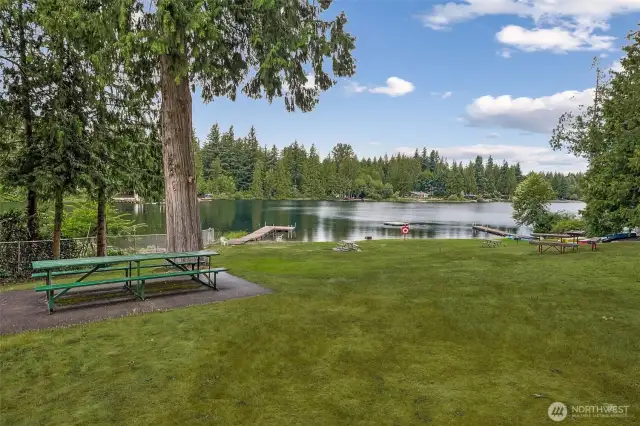 Approximately 100 homes have access to the beach/park/boat launch. No public access!