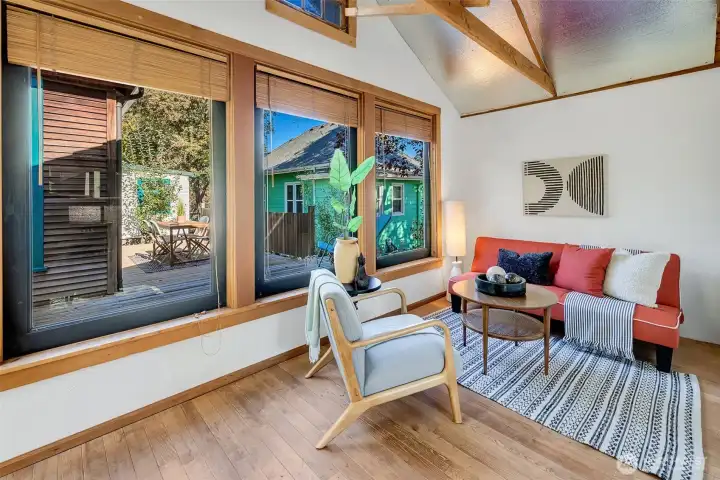 Who wouldn't want to hang out here?