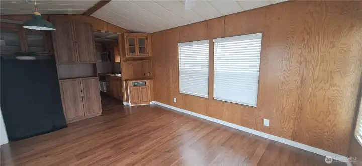 LIVING AREA FACING KITCHEN