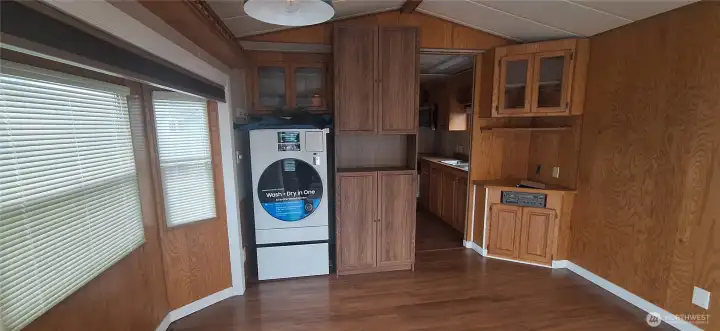 SOUTH FACING BAY WINDOW AND BRAND NEW COMBO WASHER/DRYER