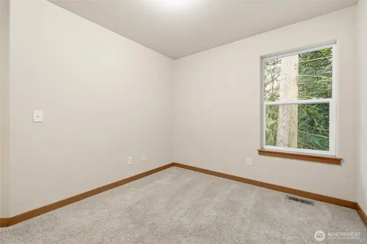 Upstairs guest bedroom