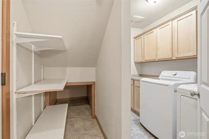 Laundry / mud room  garage