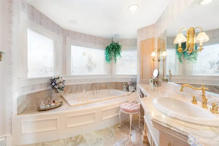 Apartment Primary Bathroom