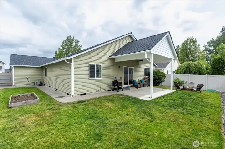 Fenced Back Yard w/ room for Gardening & More