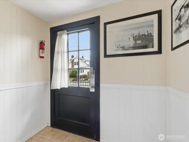 Entry to 2 Units Entry to 2 Units