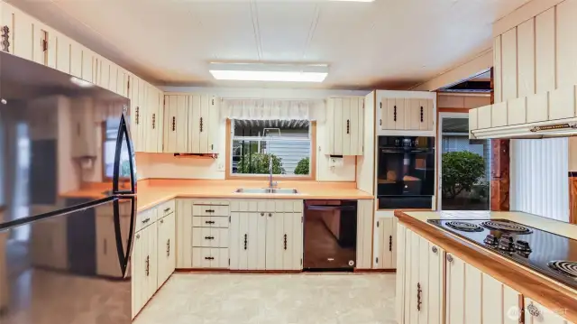 Rustic feel spacious kitchen