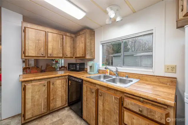 Kitchen is great for entertaining.