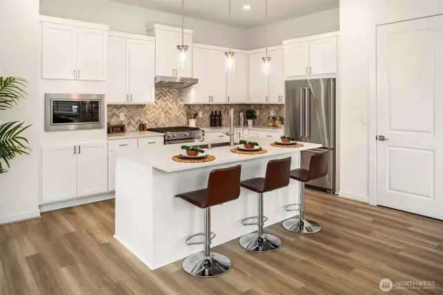 Kitchen island, photos for illustrative purposes.