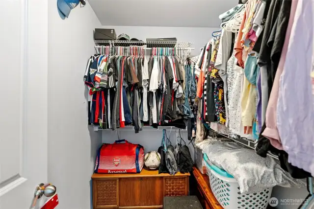 walk-in closet