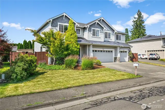 Large front yard, lots of off street parking. Amazing neighbors!