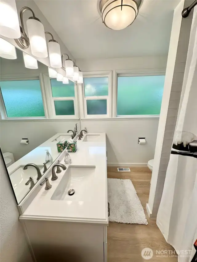 Main Full Bath