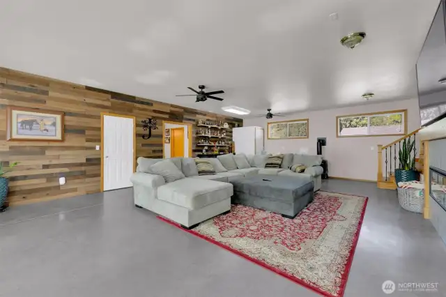 Large rec area.