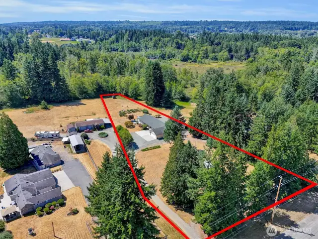 Look at that lot! Property lines are approximate.