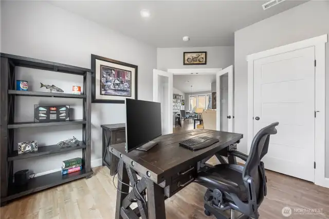 Office or Guest Bedroom 3