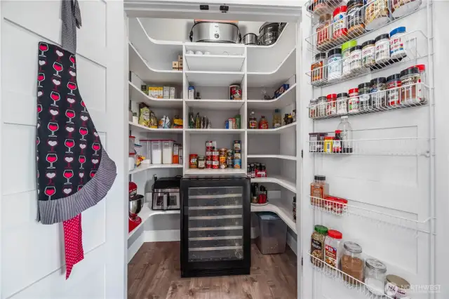Great walk-in pantry