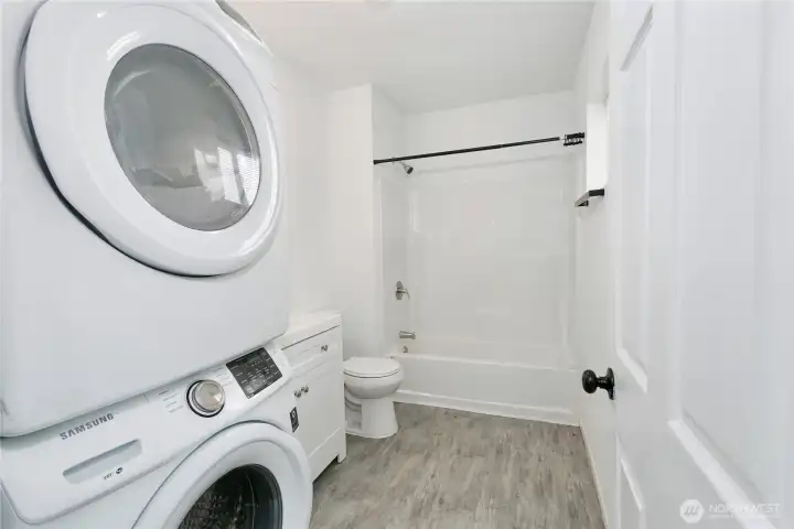 DADU Bath/Laundry