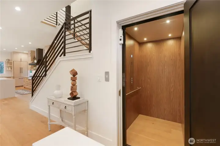 Elevator accessibility for each level