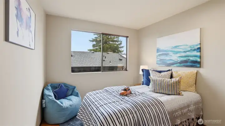 Additional bedroom suitable for guests or household members.