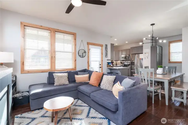 Efficient main floor layout