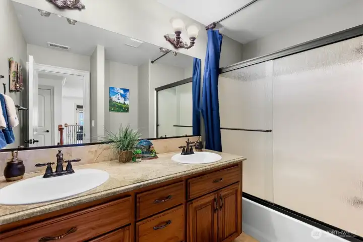 Upstairs Main Bath