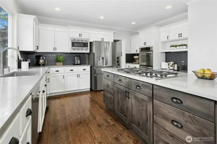 Stainless Steel Appliances with newer Dishwasher & Refrigerator