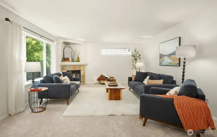 Private wooded greenbelt views