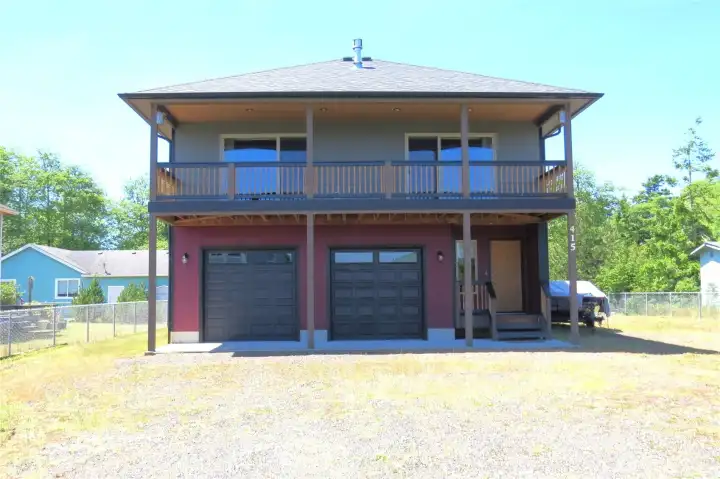 Whether you're searching for a full-time residence, a coastal getaway or investment, this 3 bedroom, 2.5 bath home delivers comfort, functionality and charm in an unbeatable settng! Whether you're searching for a full-time residence, a coastal getaway or investment, this 3 bedroom, 2.5 bath home delivers comfort, functionality and charm in an unbeatable settng!