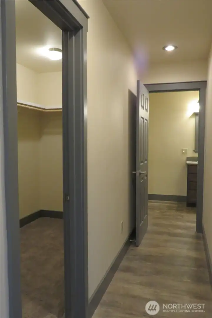 Now onto you own luxurious 5 peice en-suite! Now onto you own luxurious 5 peice en-suite!