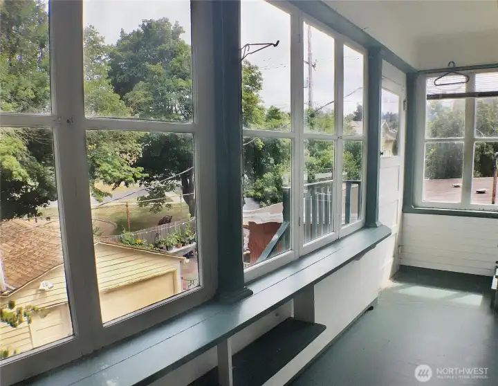 910 (upstairs unit)