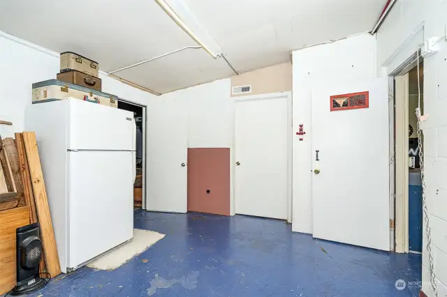 Commercial space previously used as a kitchen space