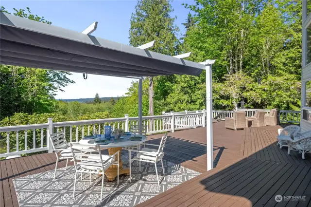 Huge front deck is perfect for relaxing and entertaining.