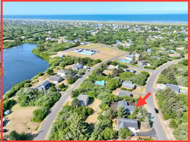 Just down the street from the Cabana outdoor pool and park with nature trail around the lake!