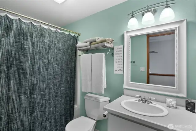 2nd full bath on upper level