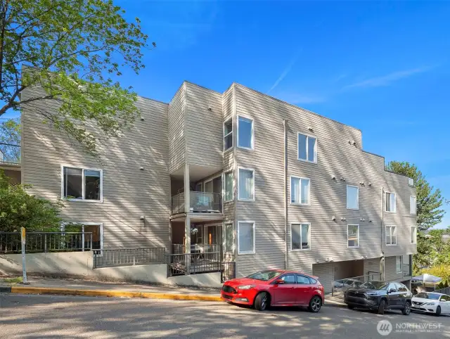 This sweet home is in a perfect location, just a moment from the West Seattle Bridge and beloved Luna Park Cafe.  The junction is so close too! A West Seattle Dream!