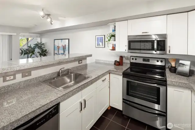 There is nothing small about this beautiful kitchen. You are living large here!