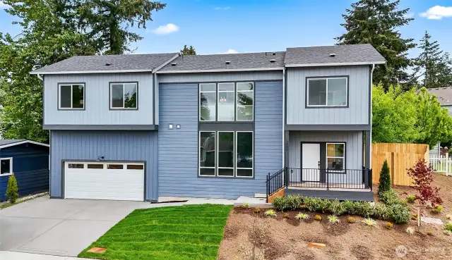 Photographs are for illustrative purposes only. Features, finishes, interior/exterior colors, landscaping and floorplan shown may vary from actual homes built.