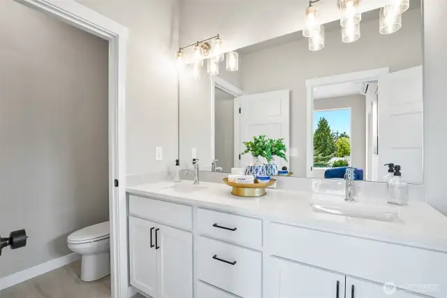 Photographs are for illustrative purposes only. Features, finishes, interior/exterior colors, landscaping and floorplan shown may vary from actual homes built.