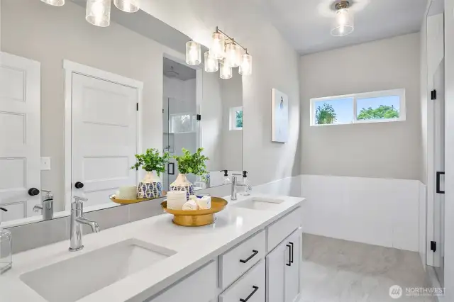 Photographs are for illustrative purposes only. Features, finishes, interior/exterior colors, landscaping and floorplan shown may vary from actual homes built.