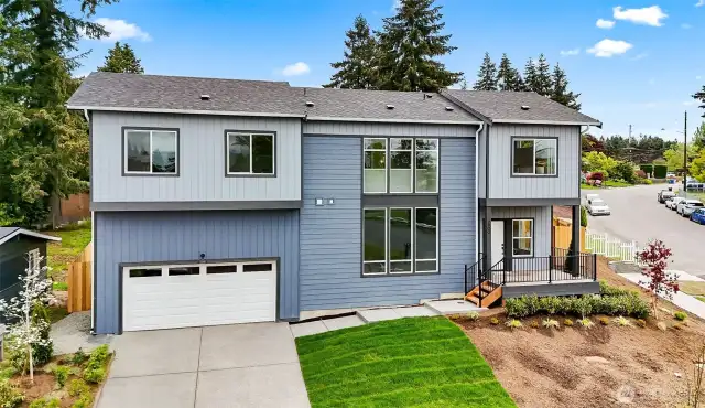 Photographs are for illustrative purposes only. Features, finishes, interior/exterior colors, landscaping and floorplan shown may vary from actual homes built.