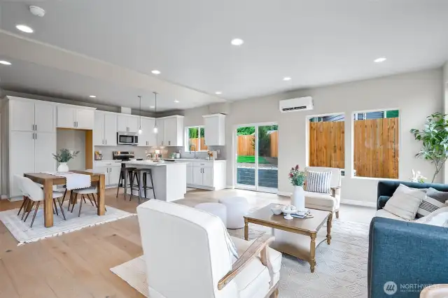 Photographs are for illustrative purposes only. Features, finishes, interior/exterior colors, landscaping and floorplan shown may vary from actual homes built.