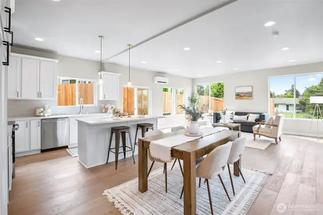 Photographs are for illustrative purposes only. Features, finishes, interior/exterior colors, landscaping and floorplan shown may vary from actual homes built.